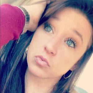 Meet your Posher, Quinn